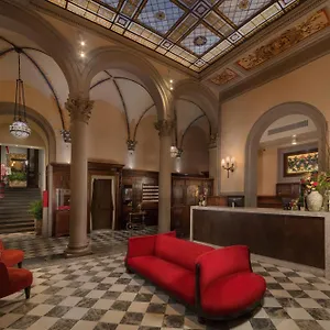 5* فندق إن إتش كولكشن فيرينزا بورتا روسّا
